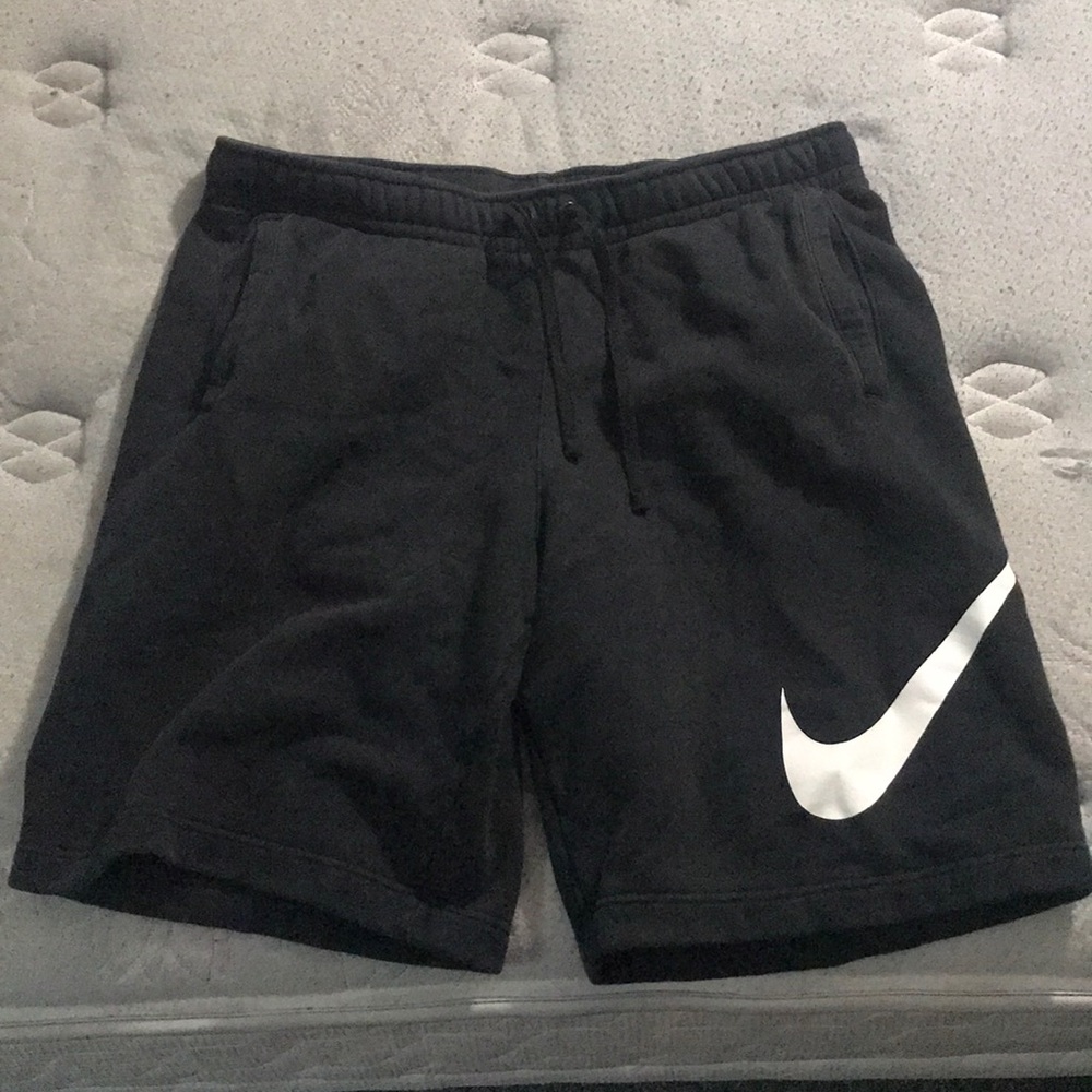 Nike men’s shorts